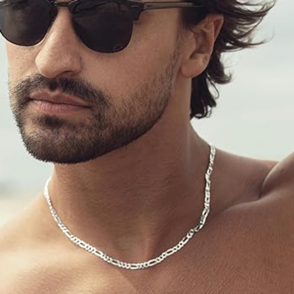 Vintage Figaro Sterling Silver 925 Chain Necklace with Diamond-Cut Links - Picture 8 of 16